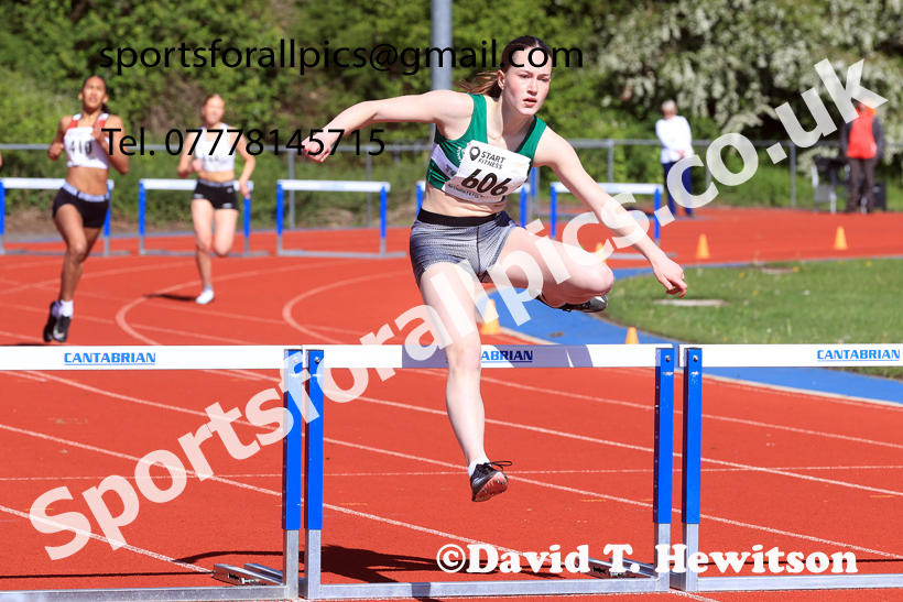 Hurdles, 2026 North Eastern Track and Field Champs, Shildon, County Durham. Photo: David T. Hewitson/Sports for All Pics